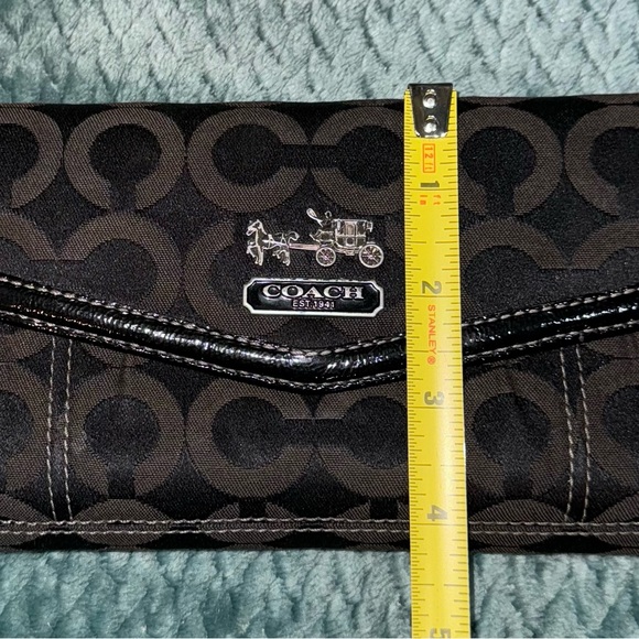 Authentic Black Logo Coach Wallet W/Credit Card Slots And Coin Case Lavender - Picture 9 of 10